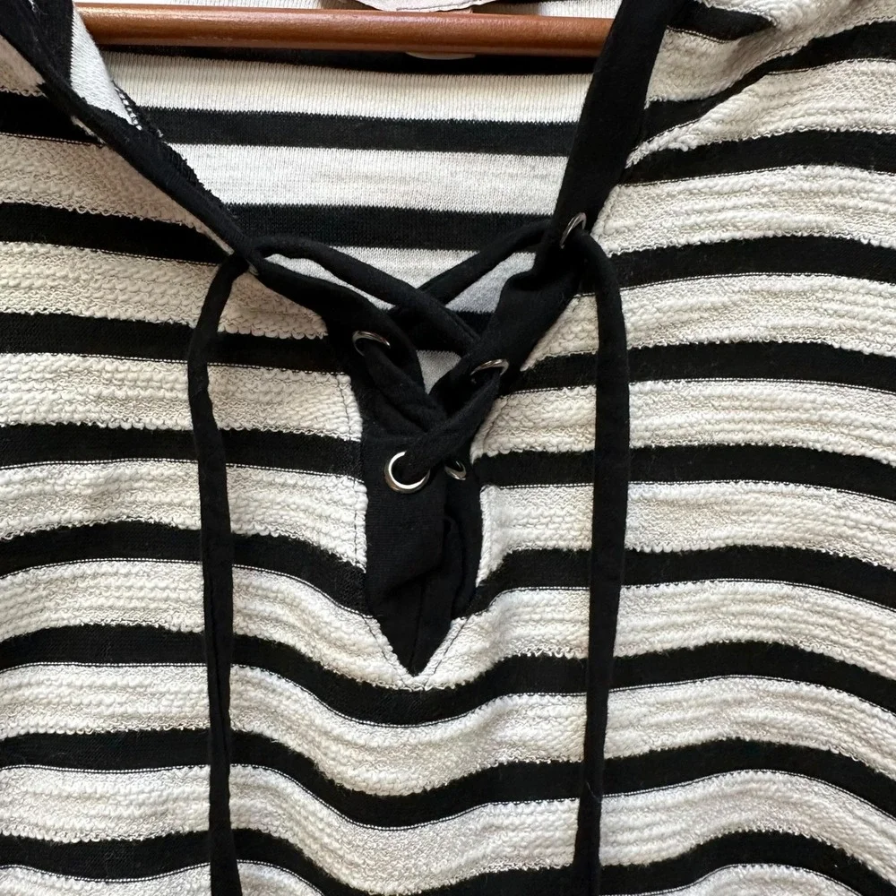 Misia Curvy Top Pullover Striped Hoodie Black White Athleisure Casual Relaxed 3X